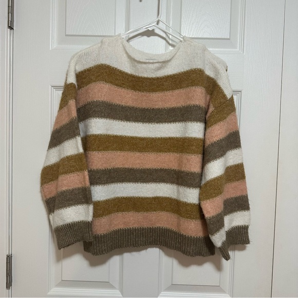 Petal & Pup sweater - Picture 1 of 7